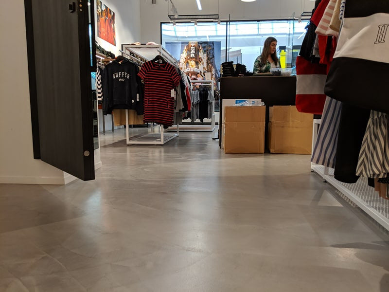 MICRO CONCRETE FLOORING IN RETAIL STORES… EXTREME RESILIENCE