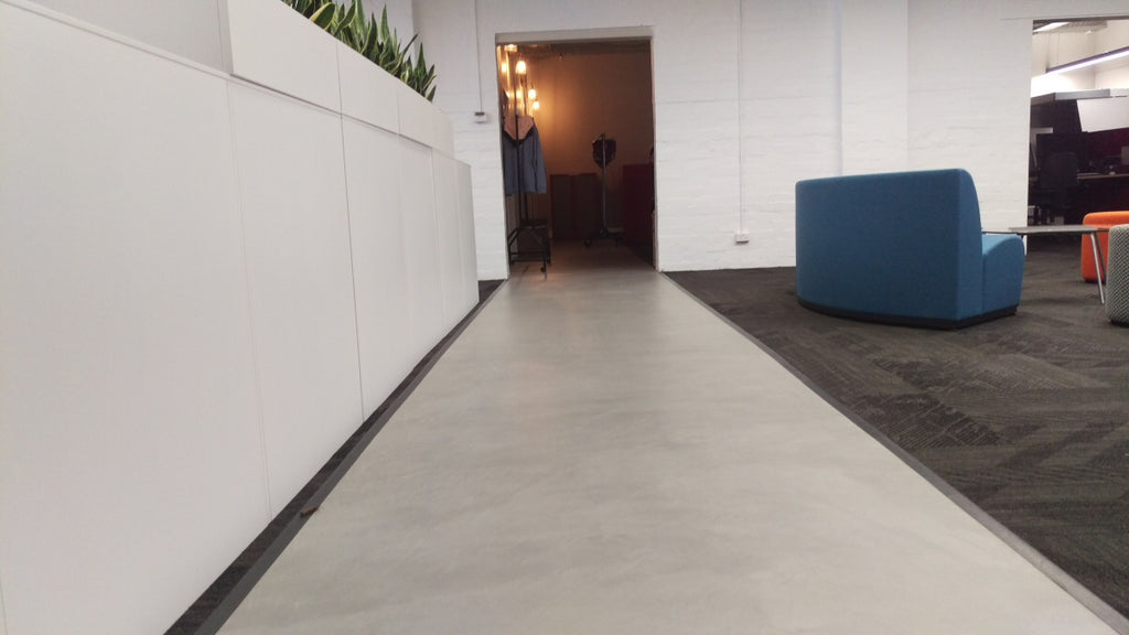 COMMERCIAL CONCRETE FLOOR FINISHES – WELCOMING GUESTS THE RIGHT WAY